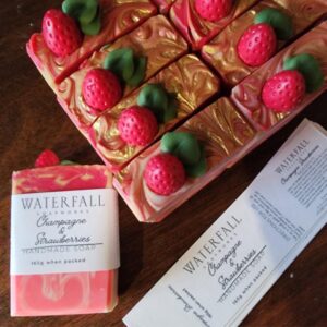 Waterfall Soapworks - Champagne And Strawberries 165g