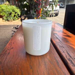 Foggy Dew Candle Co - Sweet Pea & Vanilla 285g